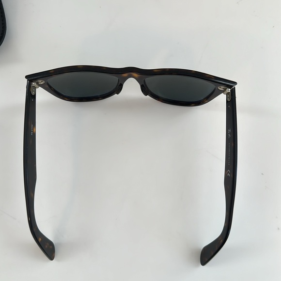 Ray Ban Tortoise Rounded Polarized Wayfarer Sunglasses - Picture 2 of 4
